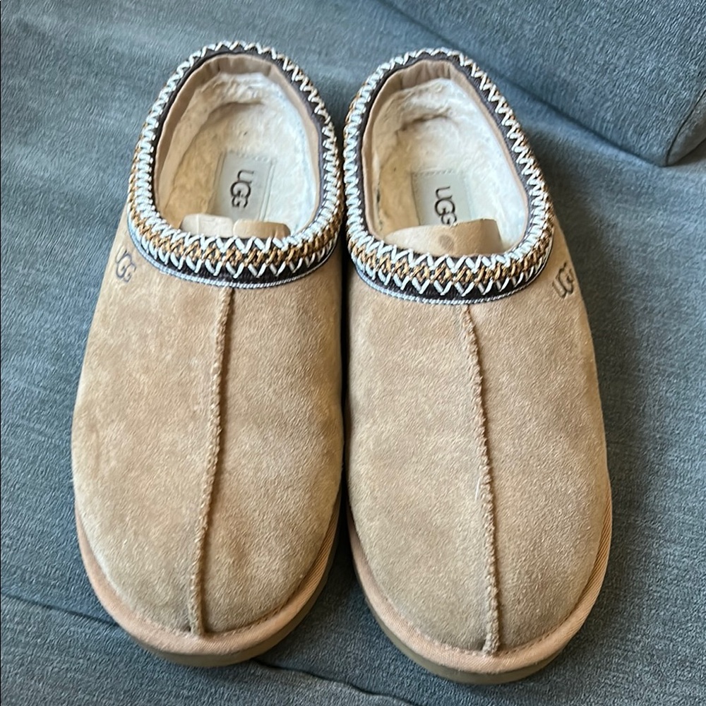 UGG Men's Tan Suede Slippers